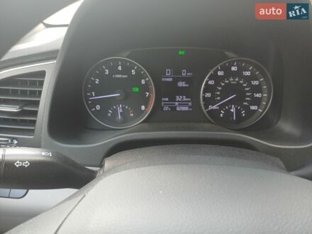 Синій Хендай Елантра, об'ємом двигуна 2 л та пробігом 135 тис. км за 13000 $, фото 1 на Automoto.ua