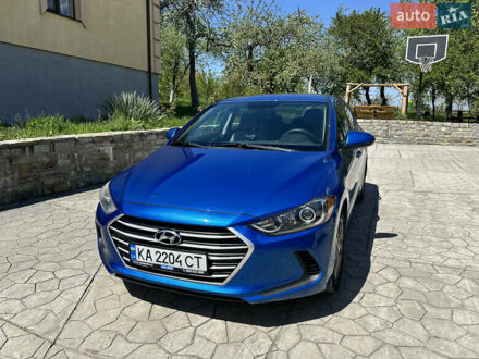 Хендай Элантра 2016 в Каменце-Подольском на Automoto.ua Синий Хендай Элантра, объемом двигателя 2 л и пробегом 135 тыс. км за 10900 $, фото 1 на Automoto.ua