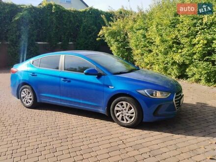 Хендай Элантра 2018 в Киеве на Automoto.ua Синий Хендай Элантра, объемом двигателя 1.59 л и пробегом 128 тыс. км за 11800 $, фото 1 на Automoto.ua
