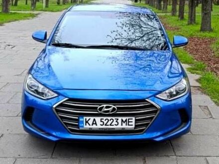 Синий Хендай Элантра, объемом двигателя 2 л и пробегом 190 тыс. км за 10700 $, фото 1 на Automoto.ua