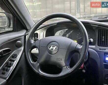 Зеленый Хендай Элантра, объемом двигателя 1.6 л и пробегом 196 тыс. км за 4990 $, фото 13 на Automoto.ua