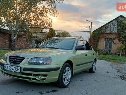 Зеленый Хендай Элантра, объемом двигателя 1.6 л и пробегом 259 тыс. км за 3900 $, фото 1 на Automoto.ua