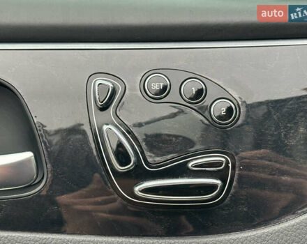 Черный Хендай Экус, объемом двигателя 5 л и пробегом 116 тыс. км за 15490 $, фото 29 на Automoto.ua