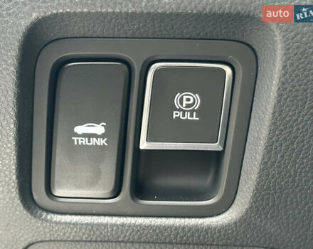 Хендай Экус 2015 в Киеве на Automoto.ua Черный Хендай Экус, объемом двигателя 5 л и пробегом 116 тыс. км за 17490 $, фото 32 на Automoto.ua