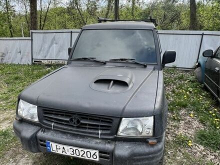 Черный Хендай Галлопер, объемом двигателя 0 л и пробегом 300 тыс. км за 3350 $, фото 1 на Automoto.ua