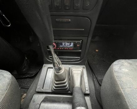 Серый Хендай Галлопер, объемом двигателя 2.5 л и пробегом 221 тыс. км за 3600 $, фото 9 на Automoto.ua