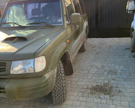 Зеленый Хендай Галлопер, объемом двигателя 2.48 л и пробегом 225 тыс. км за 4000 $, фото 6 на Automoto.ua