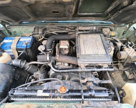 Зеленый Хендай Галлопер, объемом двигателя 2 л и пробегом 348 тыс. км за 4000 $, фото 3 на Automoto.ua