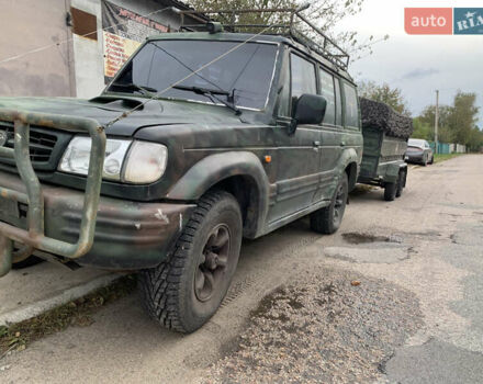 Зеленый Хендай Галлопер, объемом двигателя 2.5 л и пробегом 252 тыс. км за 4603 $, фото 1 на Automoto.ua