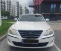 Білий Хендай Генезис, об'ємом двигуна 3.8 л та пробігом 260 тис. км за 7038 $, фото 1 на Automoto.ua