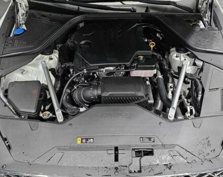 Белый Хендай Генезис, объемом двигателя 2.2 л и пробегом 28 тыс. км за 24000 $, фото 3 на Automoto.ua