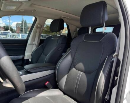 Хендай Генезис 2024 в Днепре (Днепропетровске) на Automoto.ua Белый Хендай Генезис, объемом двигателя 0 л и пробегом 16 тыс. км за 23000 $, фото 8 на Automoto.ua