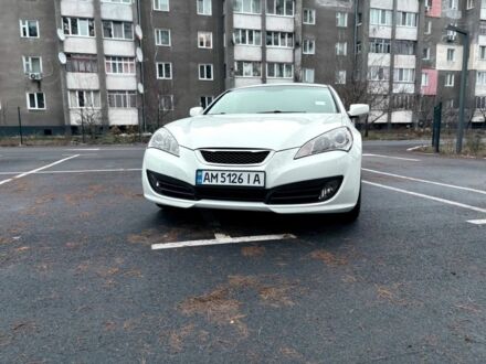 Белый Хендай Генезис, объемом двигателя 2 л и пробегом 194 тыс. км за 9999 $, фото 1 на Automoto.ua