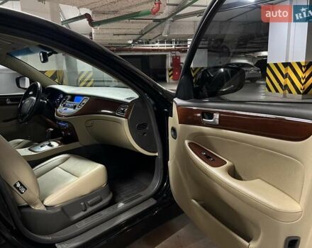 Черный Хендай Генезис, объемом двигателя 3.8 л и пробегом 222 тыс. км за 9999 $, фото 46 на Automoto.ua