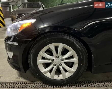 Черный Хендай Генезис, объемом двигателя 3.8 л и пробегом 222 тыс. км за 9999 $, фото 13 на Automoto.ua