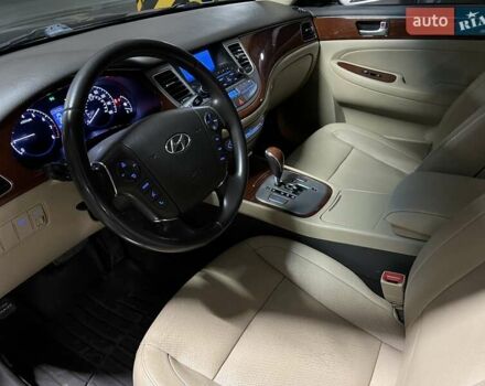 Черный Хендай Генезис, объемом двигателя 3.8 л и пробегом 222 тыс. км за 9999 $, фото 25 на Automoto.ua