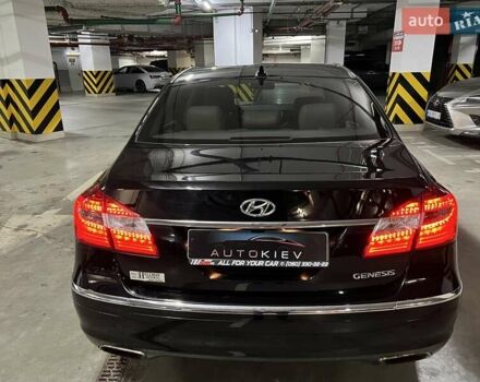 Черный Хендай Генезис, объемом двигателя 3.8 л и пробегом 222 тыс. км за 9999 $, фото 9 на Automoto.ua