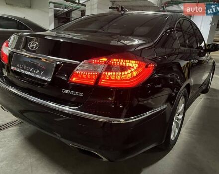 Черный Хендай Генезис, объемом двигателя 3.8 л и пробегом 222 тыс. км за 9999 $, фото 11 на Automoto.ua