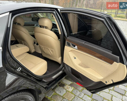 Черный Хендай Генезис, объемом двигателя 3.78 л и пробегом 125 тыс. км за 18999 $, фото 3 на Automoto.ua