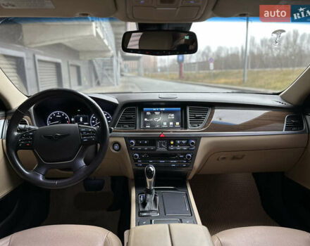 Чорний Хендай Генезис, об'ємом двигуна 3.78 л та пробігом 146 тис. км за 13500 $, фото 10 на Automoto.ua