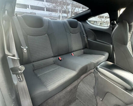 Сірий Хендай Генезис, об'ємом двигуна 2 л та пробігом 177 тис. км за 12900 $, фото 14 на Automoto.ua