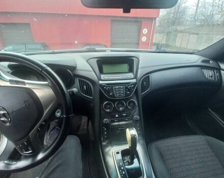 Серый Хендай Генезис, объемом двигателя 2 л и пробегом 140 тыс. км за 10200 $, фото 7 на Automoto.ua