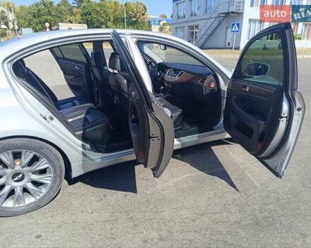 Серый Хендай Генезис, объемом двигателя 3.78 л и пробегом 205 тыс. км за 9500 $, фото 7 на Automoto.ua