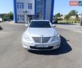 Сірий Хендай Генезис, об'ємом двигуна 3.78 л та пробігом 207 тис. км за 7600 $, фото 1 на Automoto.ua