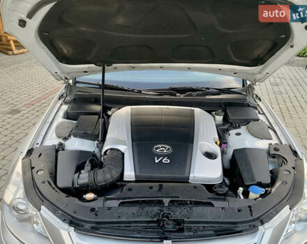 Серый Хендай Генезис, объемом двигателя 3.78 л и пробегом 271 тыс. км за 9999 $, фото 6 на Automoto.ua