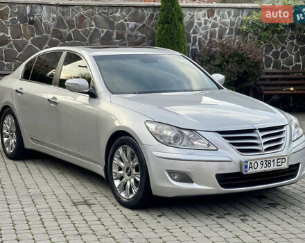 Серый Хендай Генезис, объемом двигателя 3.78 л и пробегом 271 тыс. км за 9999 $, фото 2 на Automoto.ua