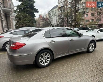 Серый Хендай Генезис, объемом двигателя 3.78 л и пробегом 264 тыс. км за 11000 $, фото 2 на Automoto.ua
