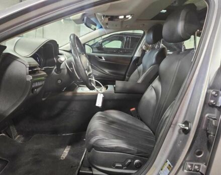 Серый Хендай Генезис, объемом двигателя 0 л и пробегом 80 тыс. км за 12000 $, фото 6 на Automoto.ua