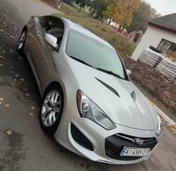 Серый Хендай Генезис, объемом двигателя 2 л и пробегом 80 тыс. км за 12500 $, фото 1 на Automoto.ua