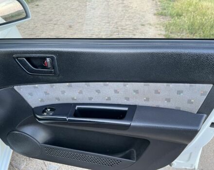 Білий Хендай Гетц, об'ємом двигуна 1.3 л та пробігом 168 тис. км за 5500 $, фото 13 на Automoto.ua