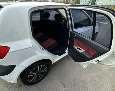 Хендай Гетц 2008 в Киеве на Automoto.ua Белый Хендай Гетц, объемом двигателя 1.4 л и пробегом 132 тыс. км за 5500 $, фото 6 на Automoto.ua