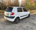Белый Хендай Гетц, объемом двигателя 1.4 л и пробегом 220 тыс. км за 3200 $, фото 2 на Automoto.ua