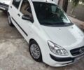 Белый Хендай Гетц, объемом двигателя 1.1 л и пробегом 200 тыс. км за 4500 $, фото 5 на Automoto.ua