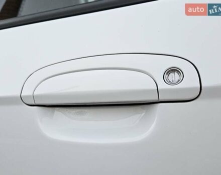 Белый Хендай Гетц, объемом двигателя 1.4 л и пробегом 100 тыс. км за 7000 $, фото 52 на Automoto.ua