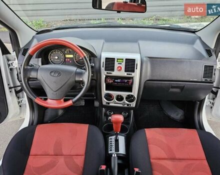 Белый Хендай Гетц, объемом двигателя 1.4 л и пробегом 100 тыс. км за 7000 $, фото 98 на Automoto.ua
