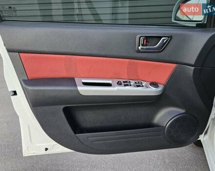 Белый Хендай Гетц, объемом двигателя 1.4 л и пробегом 100 тыс. км за 7000 $, фото 57 на Automoto.ua