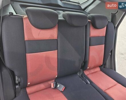 Белый Хендай Гетц, объемом двигателя 1.4 л и пробегом 100 тыс. км за 7000 $, фото 75 на Automoto.ua