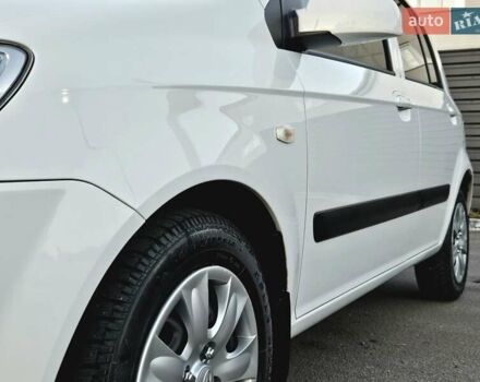 Белый Хендай Гетц, объемом двигателя 1.4 л и пробегом 100 тыс. км за 7000 $, фото 19 на Automoto.ua