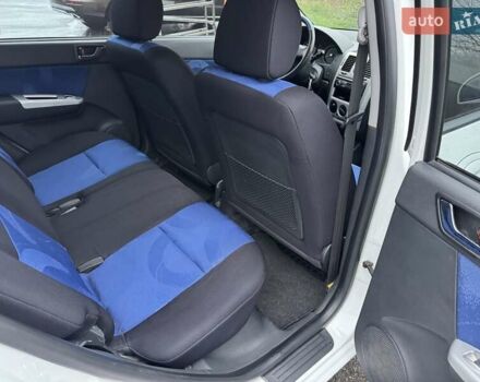 Белый Хендай Гетц, объемом двигателя 1.4 л и пробегом 67 тыс. км за 7500 $, фото 18 на Automoto.ua