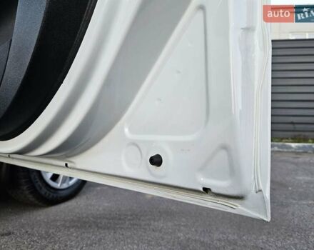 Белый Хендай Гетц, объемом двигателя 1.4 л и пробегом 100 тыс. км за 7000 $, фото 83 на Automoto.ua