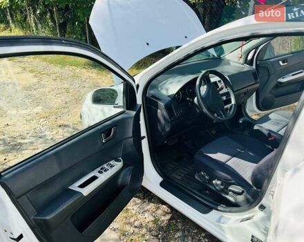 Білий Хендай Гетц, об'ємом двигуна 1.4 л та пробігом 152 тис. км за 6300 $, фото 5 на Automoto.ua