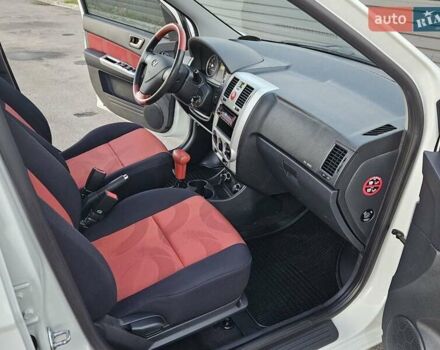 Белый Хендай Гетц, объемом двигателя 1.4 л и пробегом 100 тыс. км за 7000 $, фото 78 на Automoto.ua