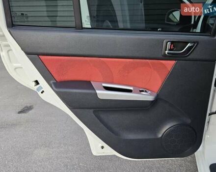 Белый Хендай Гетц, объемом двигателя 1.4 л и пробегом 100 тыс. км за 7000 $, фото 69 на Automoto.ua