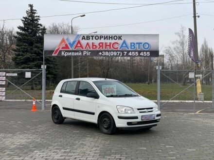 Белый Хендай Гетц, объемом двигателя 1.1 л и пробегом 140 тыс. км за 4400 $, фото 1 на Automoto.ua