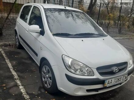 Белый Хендай Гетц, объемом двигателя 1.4 л и пробегом 120 тыс. км за 5000 $, фото 1 на Automoto.ua