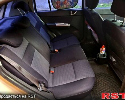 Бежевый Хендай Гетц, объемом двигателя 1.6 л и пробегом 361 тыс. км за 4300 $, фото 3 на Automoto.ua